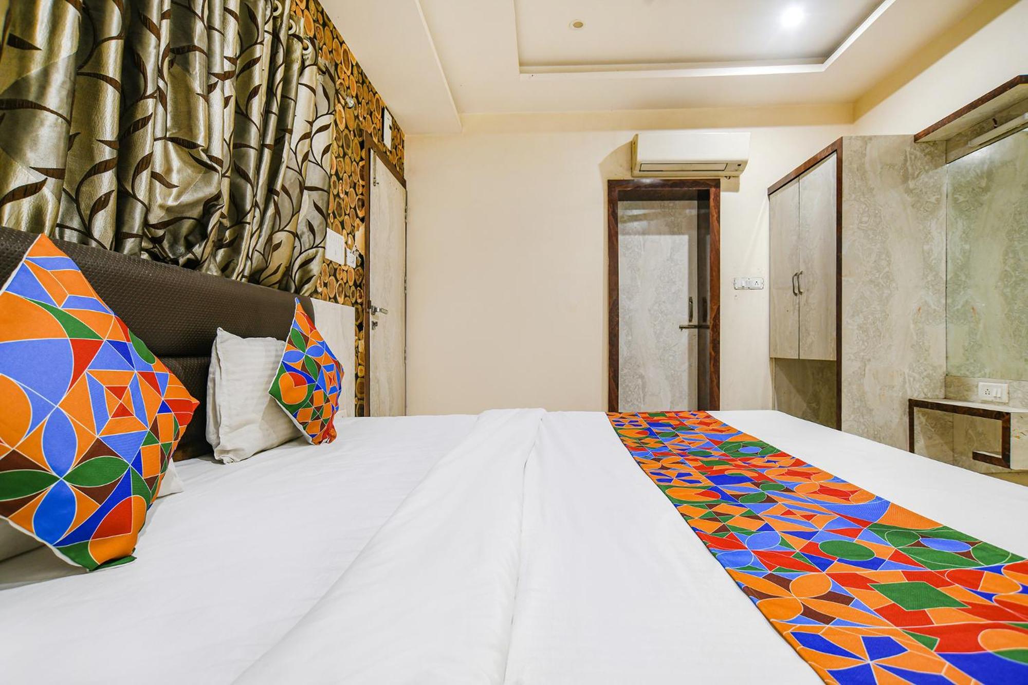 Fabhotel Shivam Palace- Near Mahakal Mandir Ujjain Zewnętrze zdjęcie