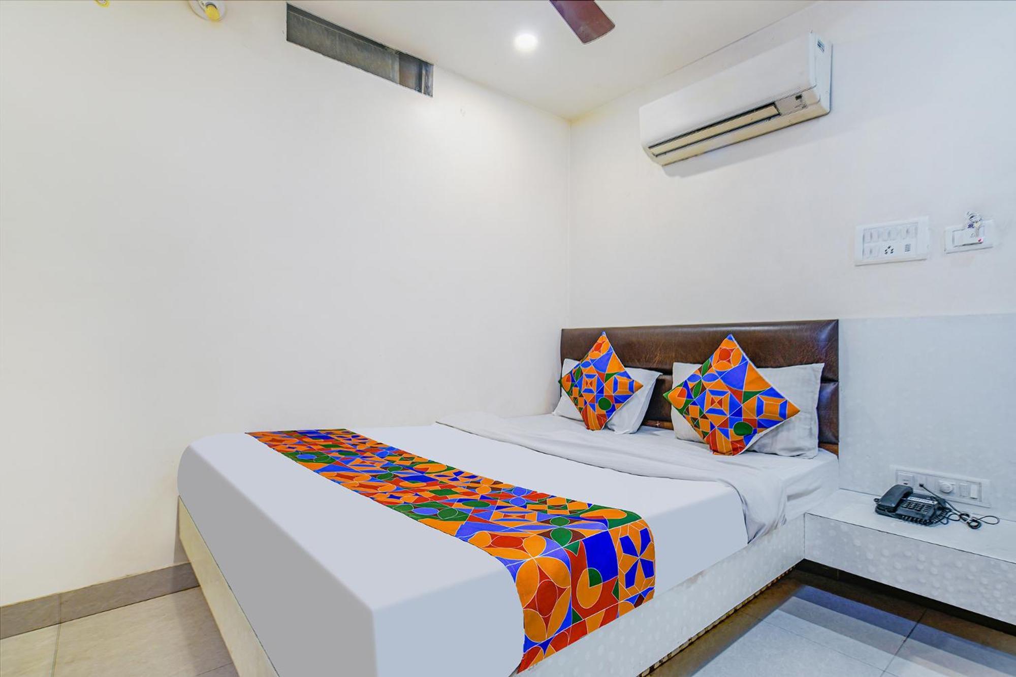 Fabhotel Shivam Palace- Near Mahakal Mandir Ujjain Zewnętrze zdjęcie