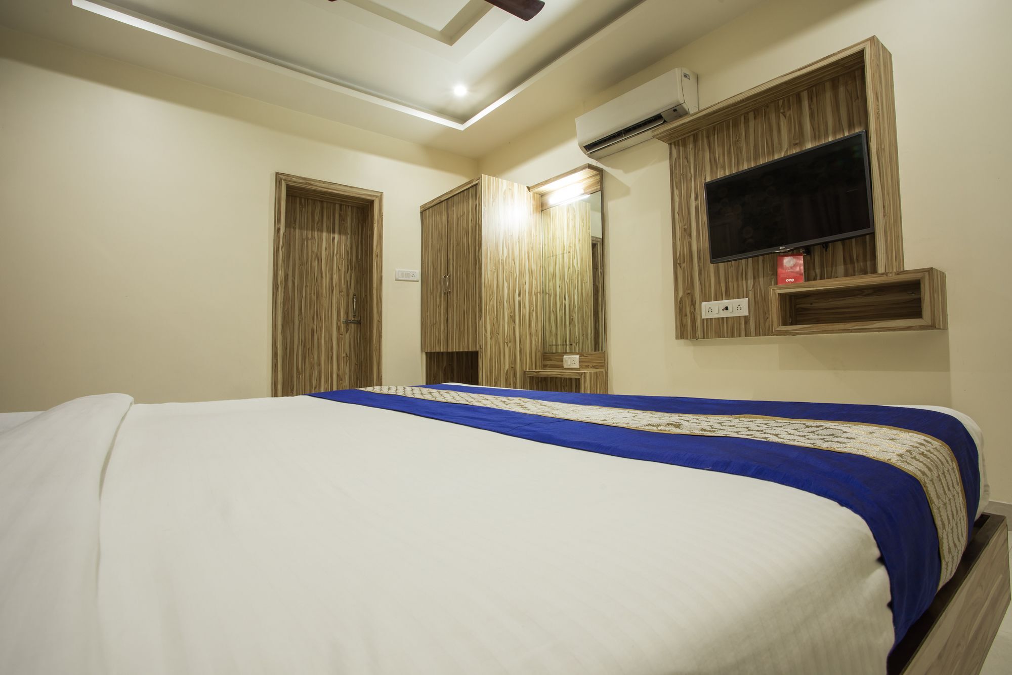 Fabhotel Shivam Palace- Near Mahakal Mandir Ujjain Zewnętrze zdjęcie